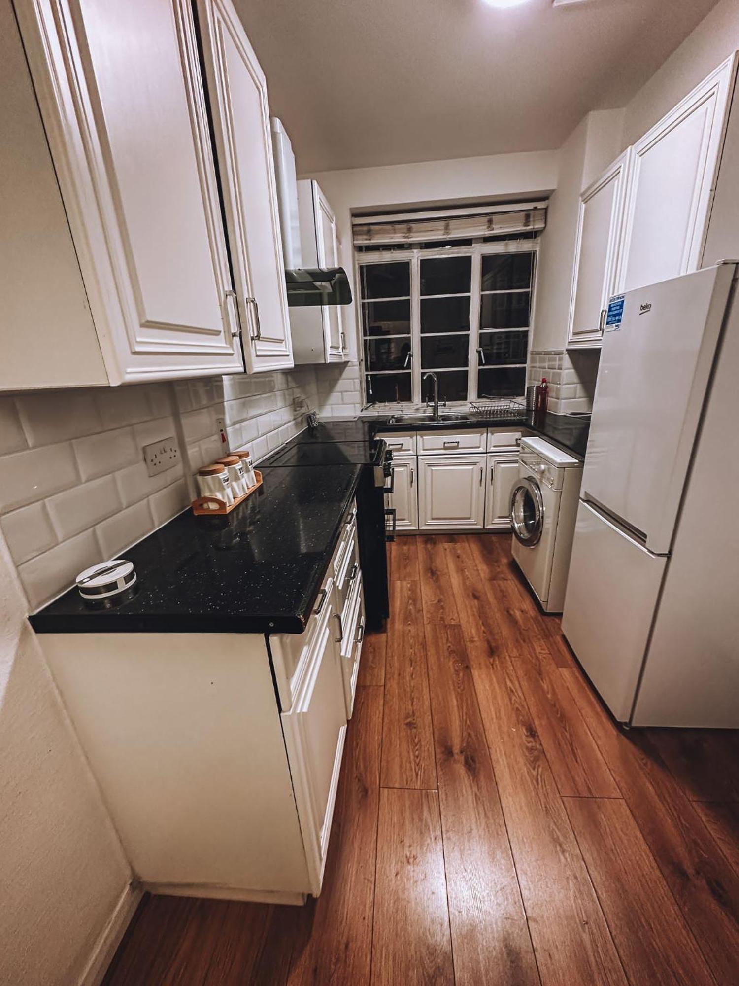 Cosy 2 Bedroom Apartment In Swiss Cottage. Londra Exterior foto