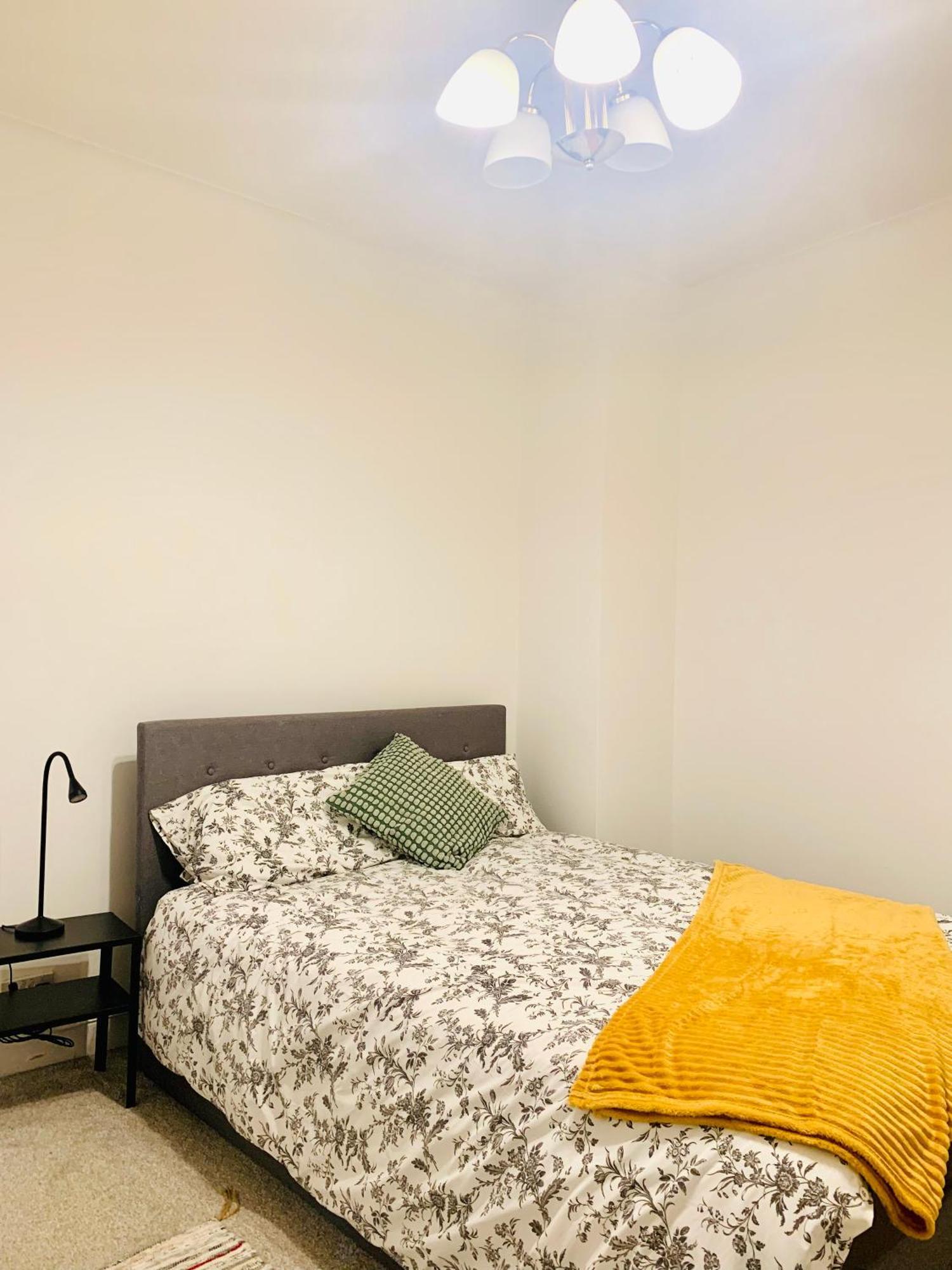 Cosy 2 Bedroom Apartment In Swiss Cottage. Londra Exterior foto
